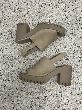 Madden Girl Chunky Taupe Platform Slingback Buckle Block Heels